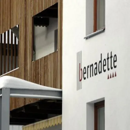 Hotel Garni Bernadette *