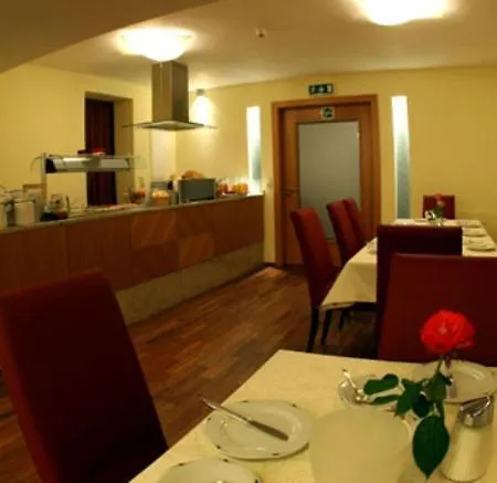 Hotel Garni Bernadette *