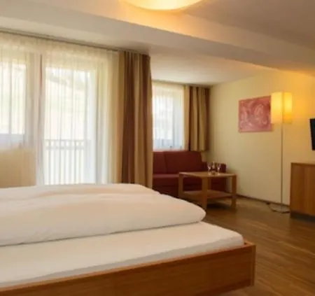 Hotel Garni Bernadette *