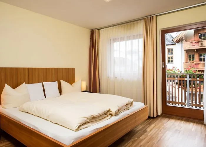 Garni Bernadette Hotell *